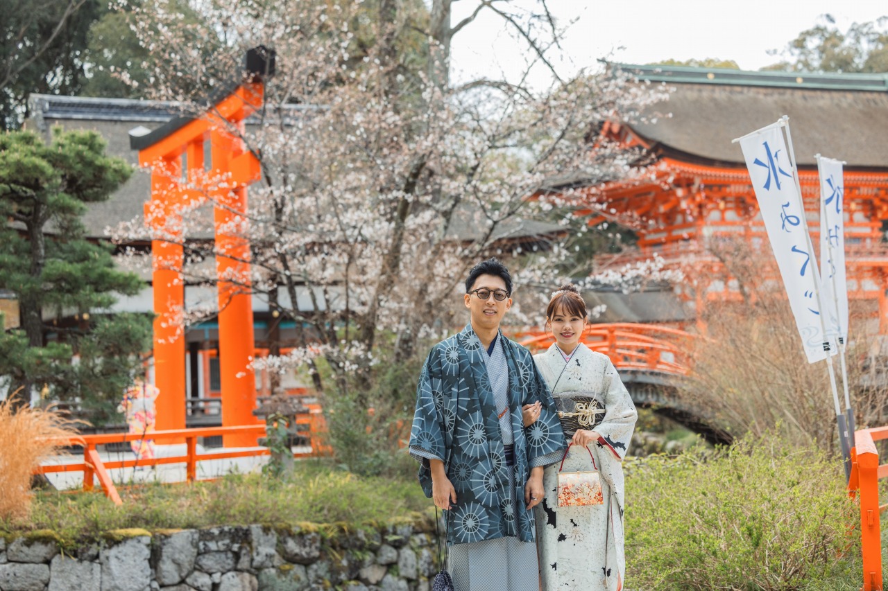 Kyoto photoshooting at shrine(shrine-bridge)