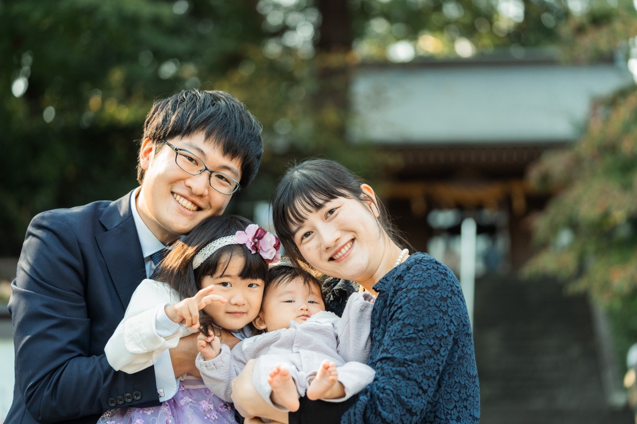 参道での七五三スナップ写真(中氷川神社)