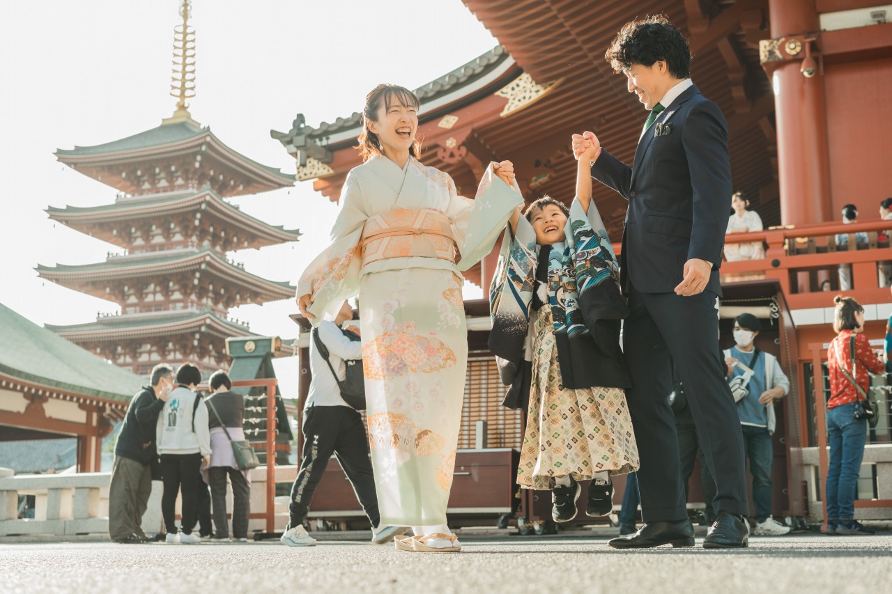 七五三親子写真(浅草寺・五重塔前)