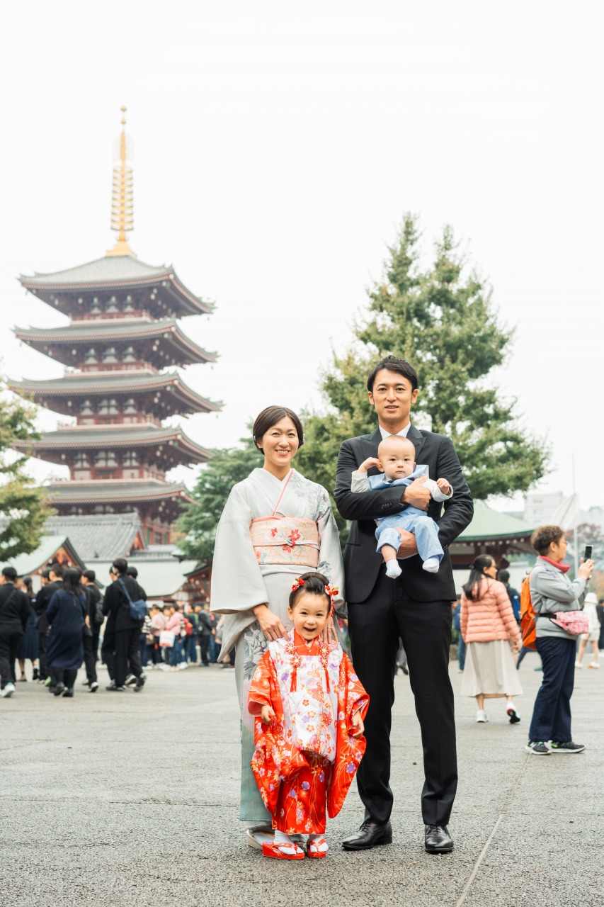 五重塔前での七五三記念写真