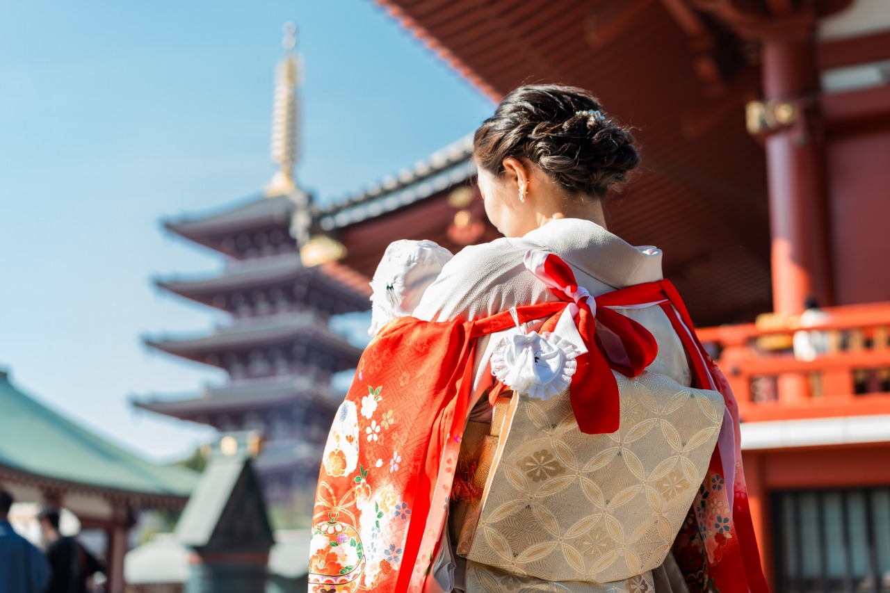 東京の神社でのお宮参り写真