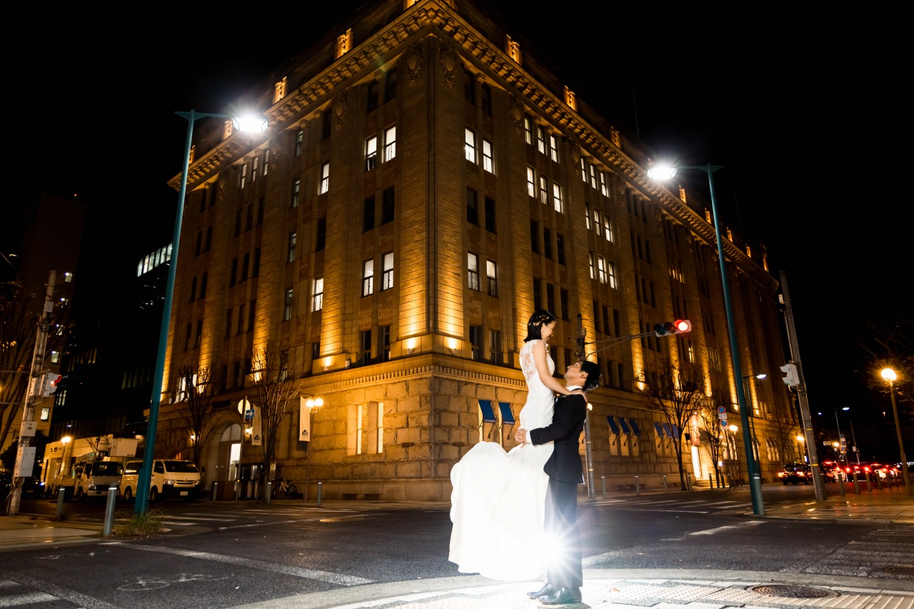 Night proposal portrait in Kobe with a historic building